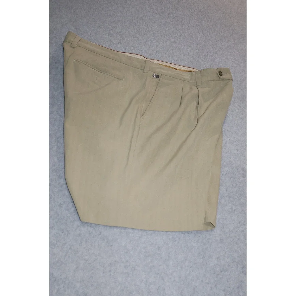 Tommy Bahama Shorts Mens 38 Tan Silk Cotton Pleated Herringbone Casual Hawaiian